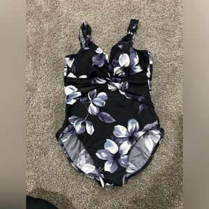 Women’s miracle suit
